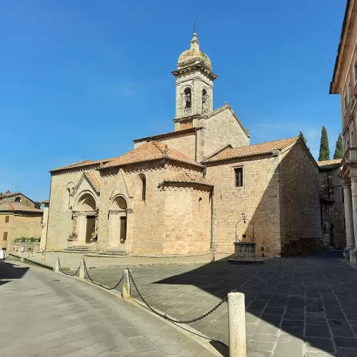 The town of San Quirico and the spiritual struggle of a pilgrim