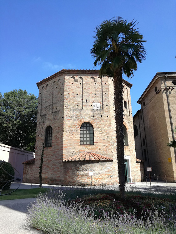 Ravenna, Battistero Neoniano